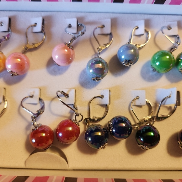 Friends Collection - Picture 4 of 5